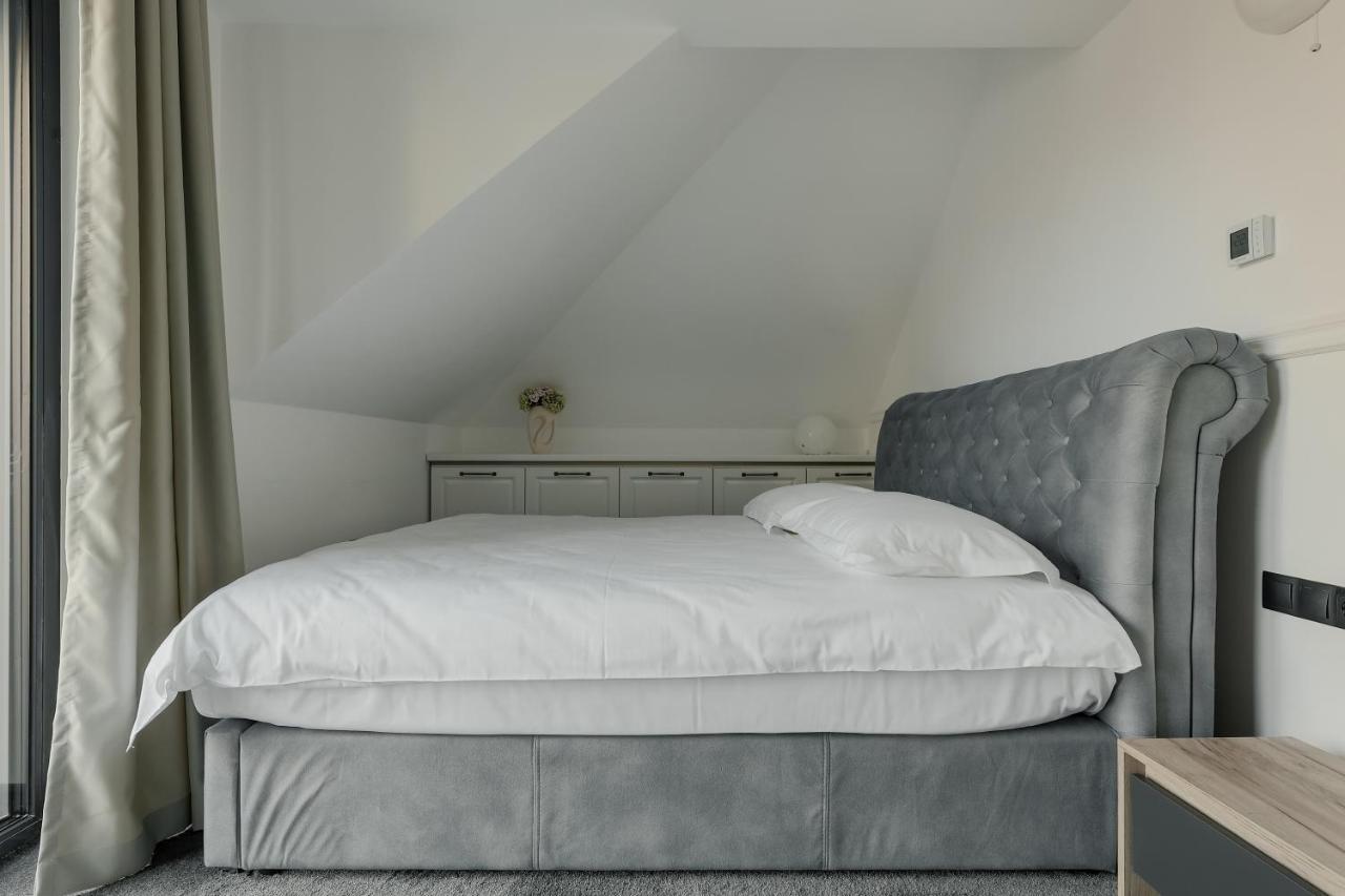 Aparthotel Nest Inn Meteor Cluj-Napoca Esterno foto
