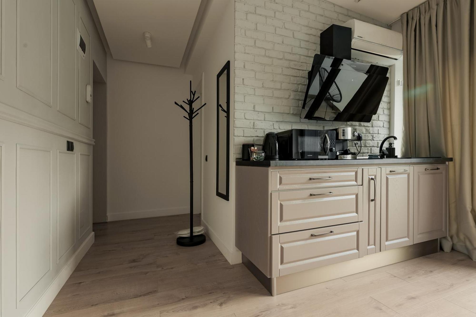 Aparthotel Nest Inn Meteor Cluj-Napoca Esterno foto